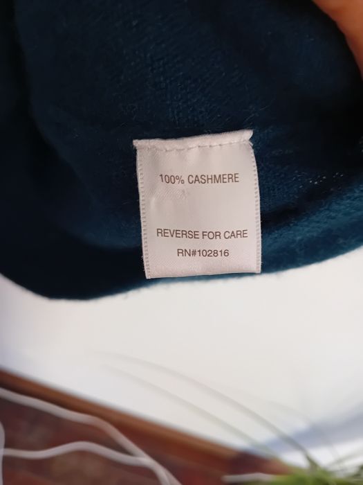 Sweterek z wełny cashmere