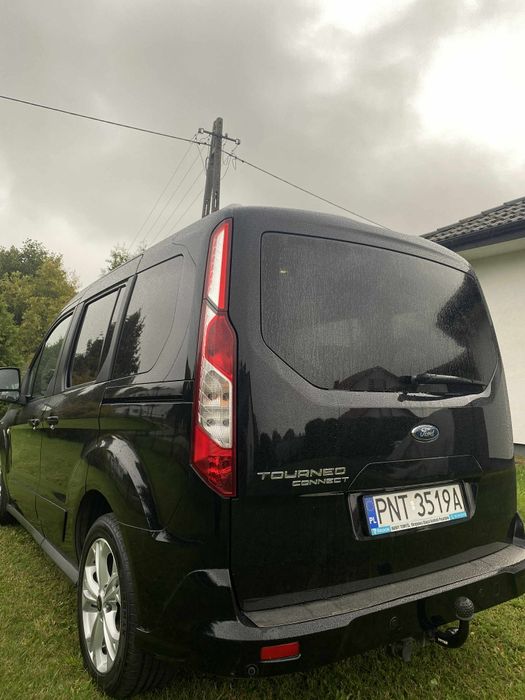 Samochód Ford Turneo connect