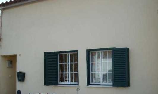 Moradia T2+2 com garagem e terraço frontal – Salvaterra de Magos