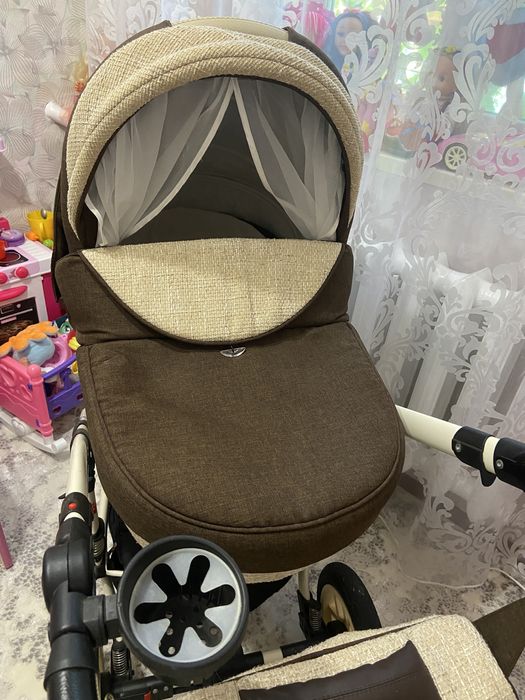 Продам коляску Adamex