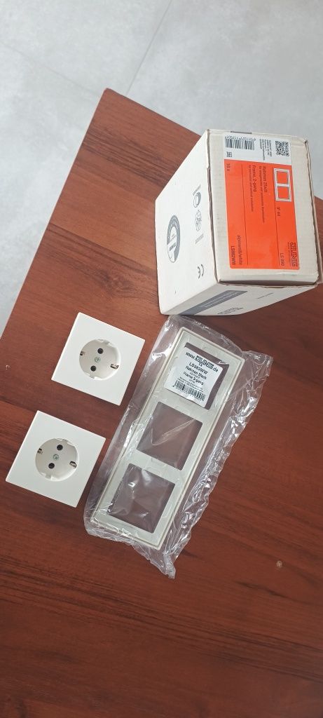 Gnizdka Jung LS900