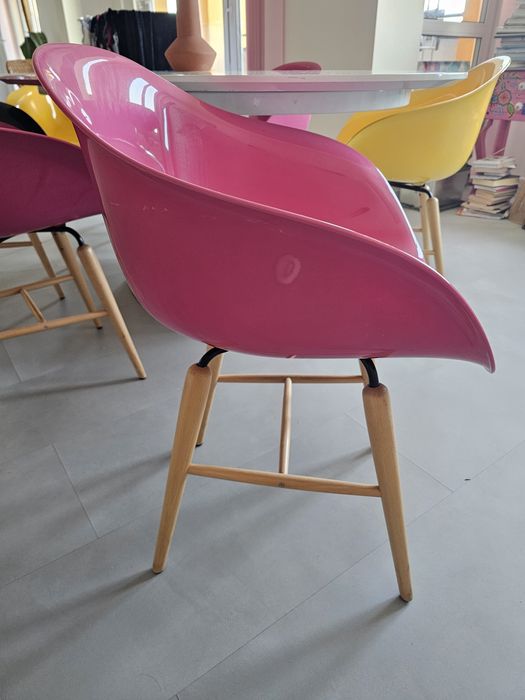 Krzesło kubełkowe z oparciem Kare design