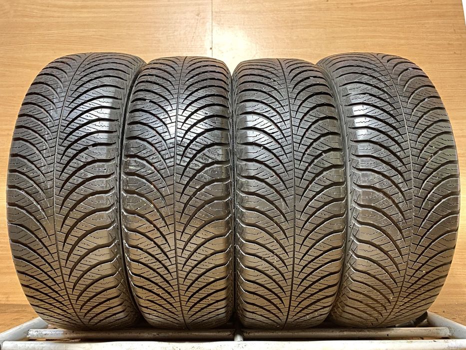 185/65 R 15 Goodyear Vector 4Seasons Всесезонні шини комплект