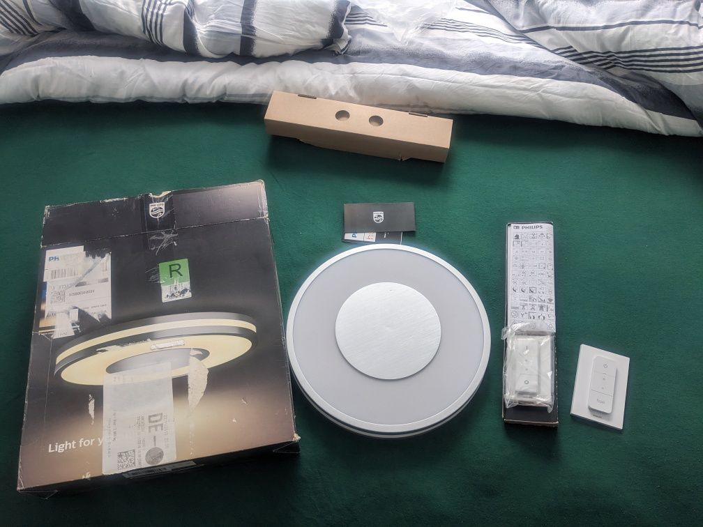 Lampa plafon sufitowy Philips Hue Being white ambiance