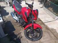 Moto CB125F em óptimo estado