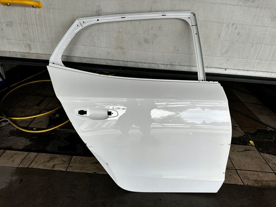 SKODA FABIA IV 2020- DRZWI PRAWE TYŁ TYLNE 6VE833312