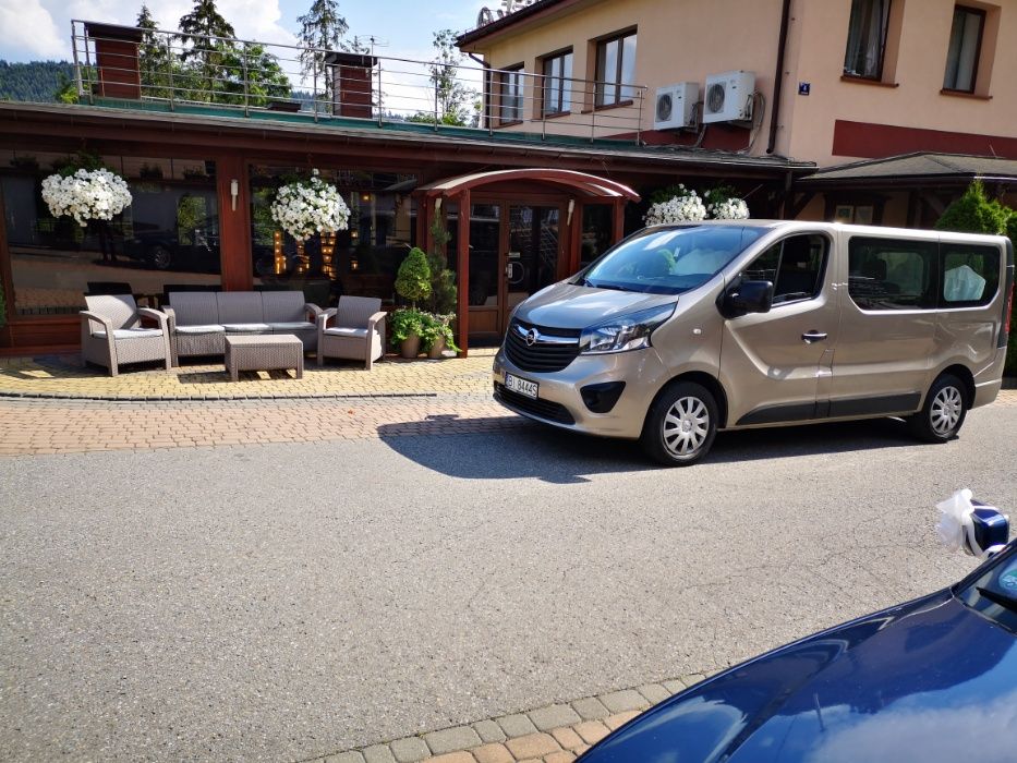 Fotobudka Napis Love Ciężki Dym Taniec w Chmurach Transport Bus Wesele