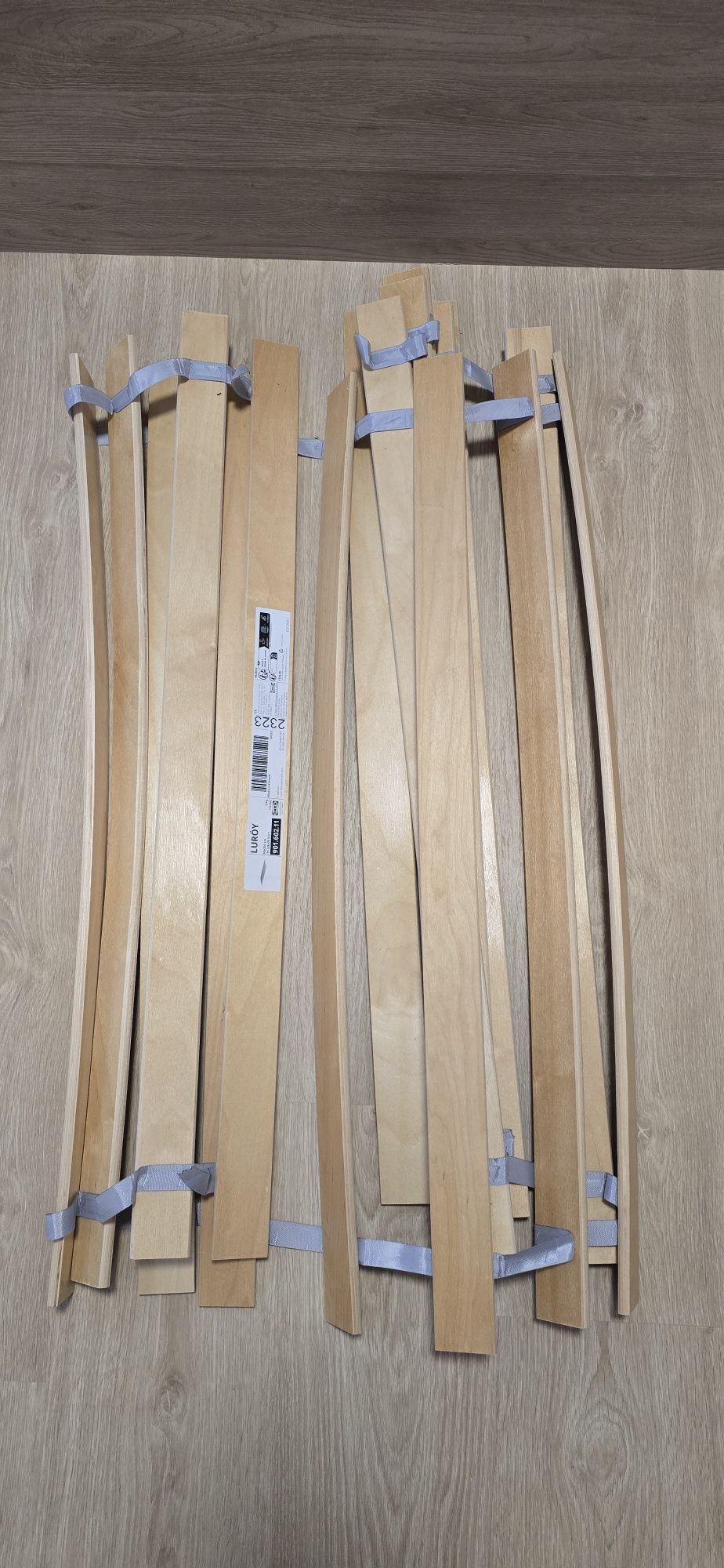 Cama + estrado + colchão (90x200cm)