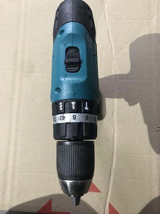 Шуруповерт Makita 18v