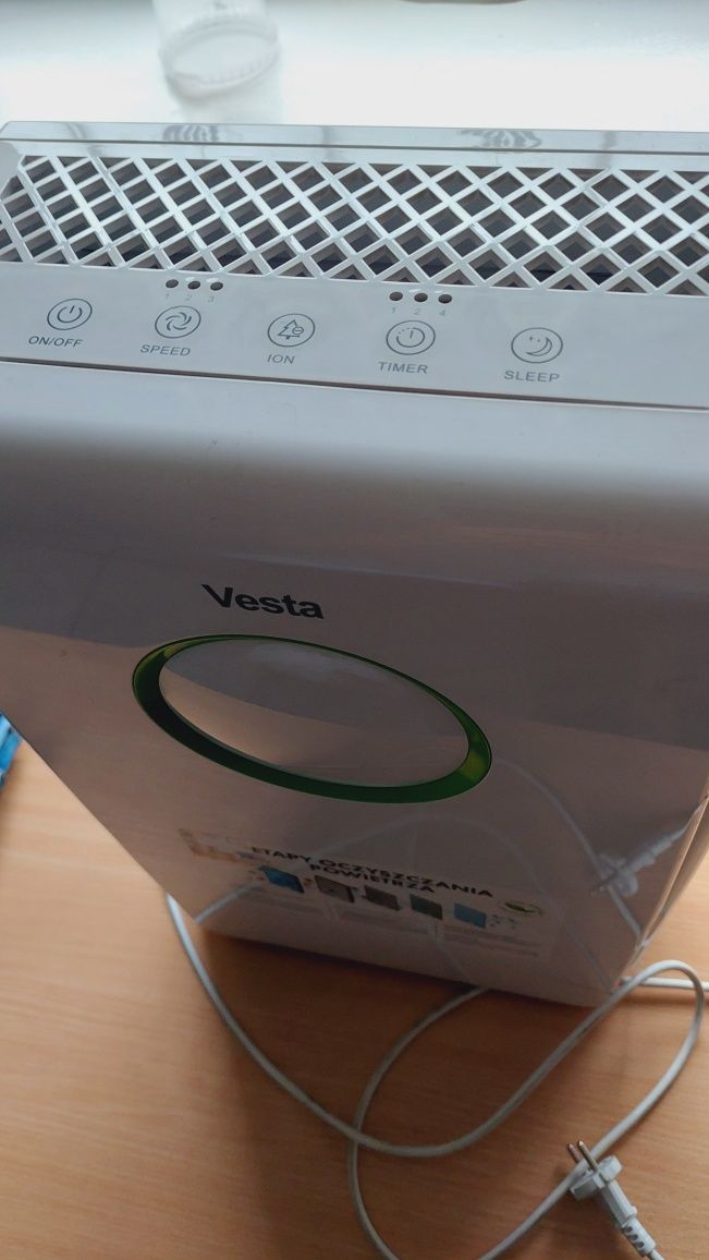 Oczyszczacz powietrza Vesta z funkcją jonizacji