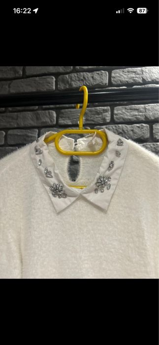 Biały sweter damski (OPIS!)