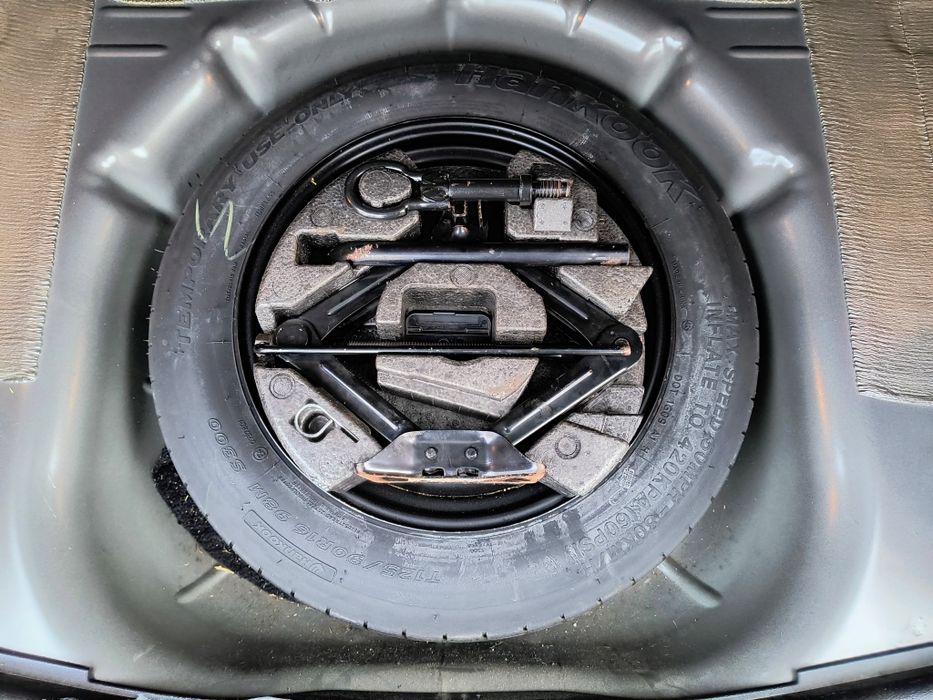 Ford Focus MK3 C-max - Koło dojazdowe T125/90R16 Zestaw Lewarek Klucz