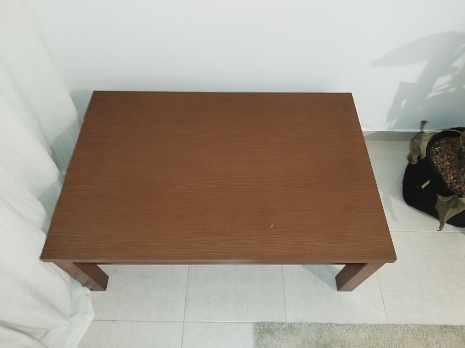 Mesa de centro em madeira de cerejeira