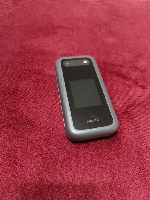 Nokia Flip 2660 com craddle