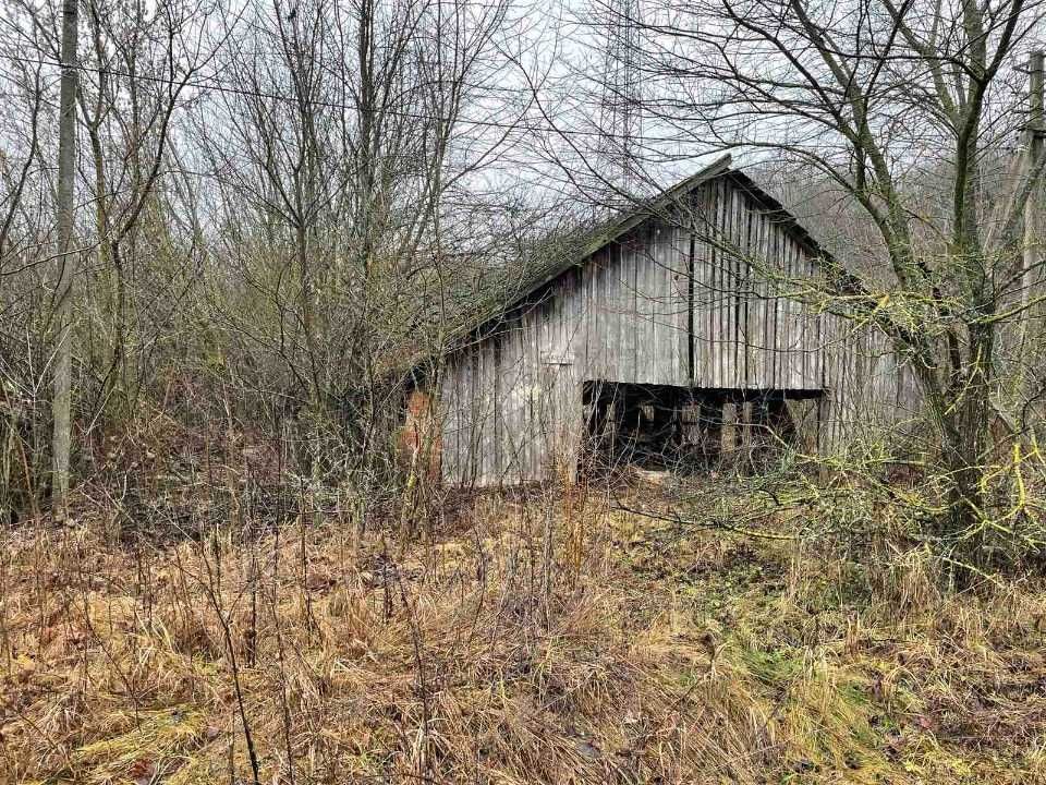 Будівлі цегельного заводу пл. 2361 кв.м., вул. Центральна, 1А