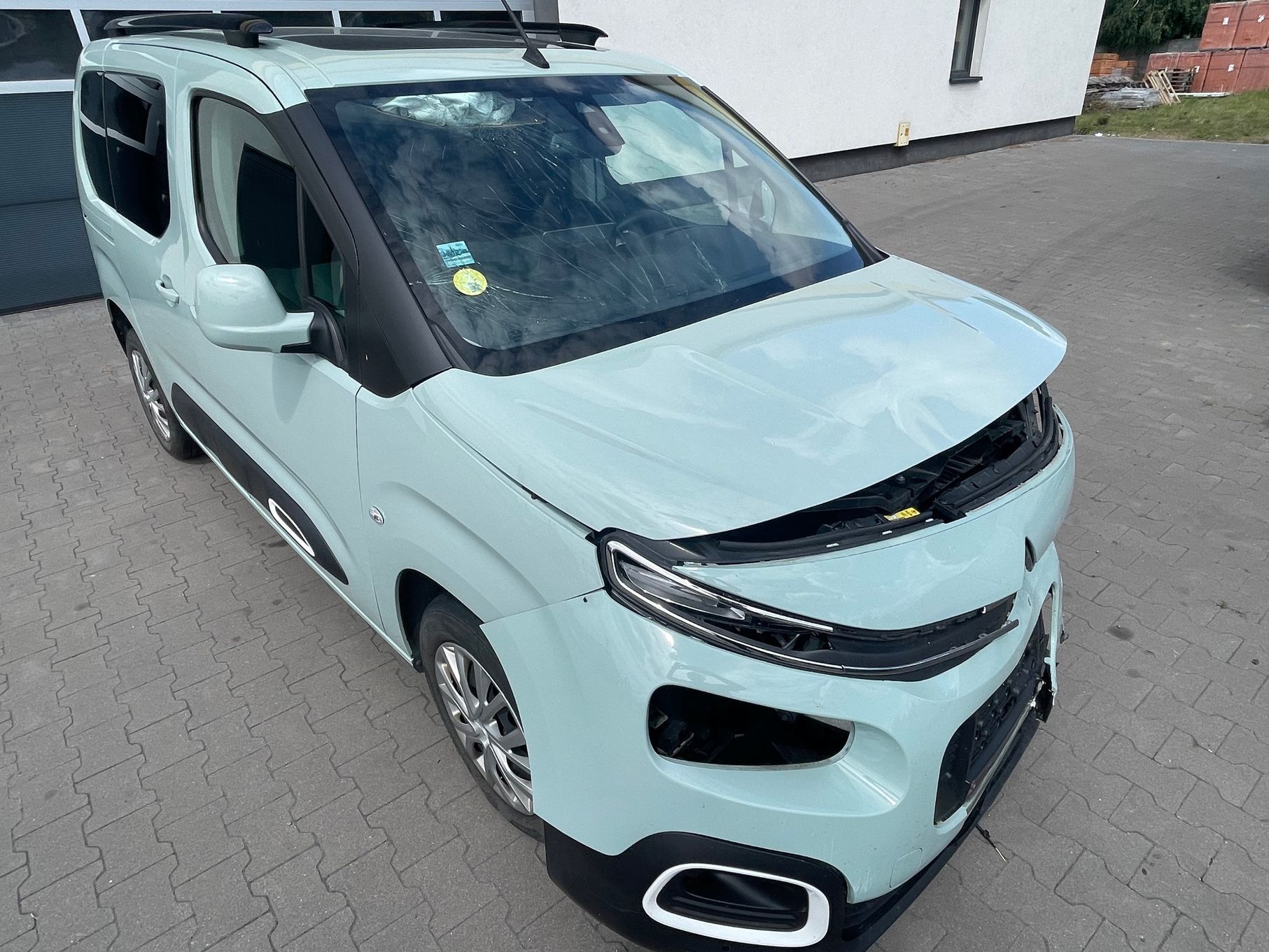Citroën Berlingo PANORAMA 1,5 blueHDI 2020 rok
