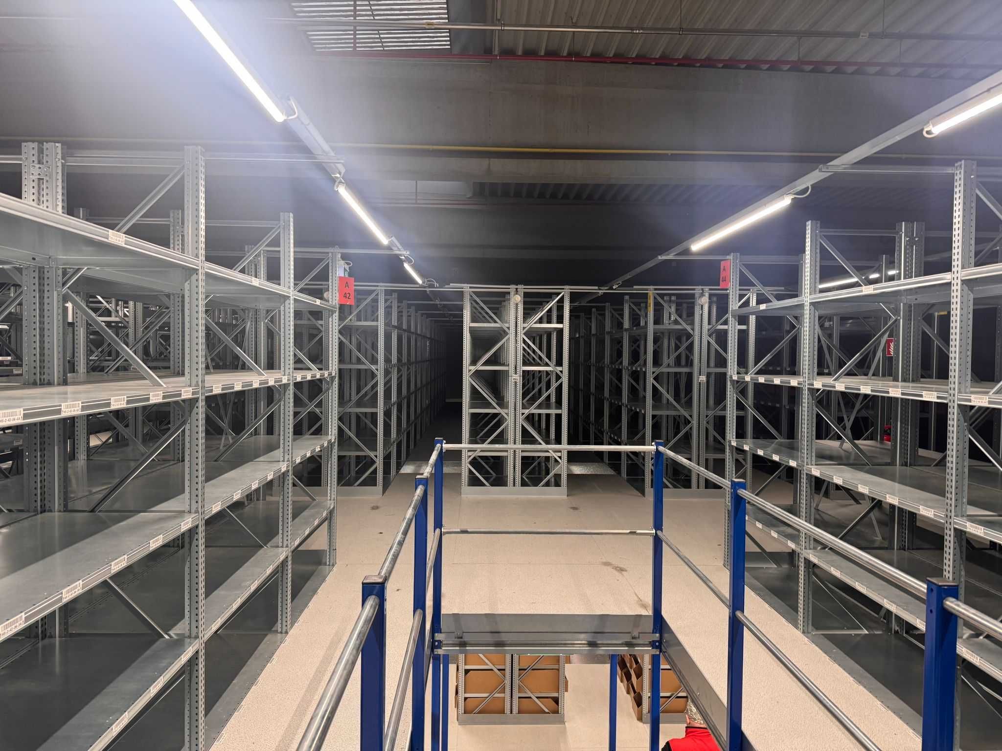 schody magazynowe zewnetrzne tarasowe modulowe , stalowe, ocynkowane