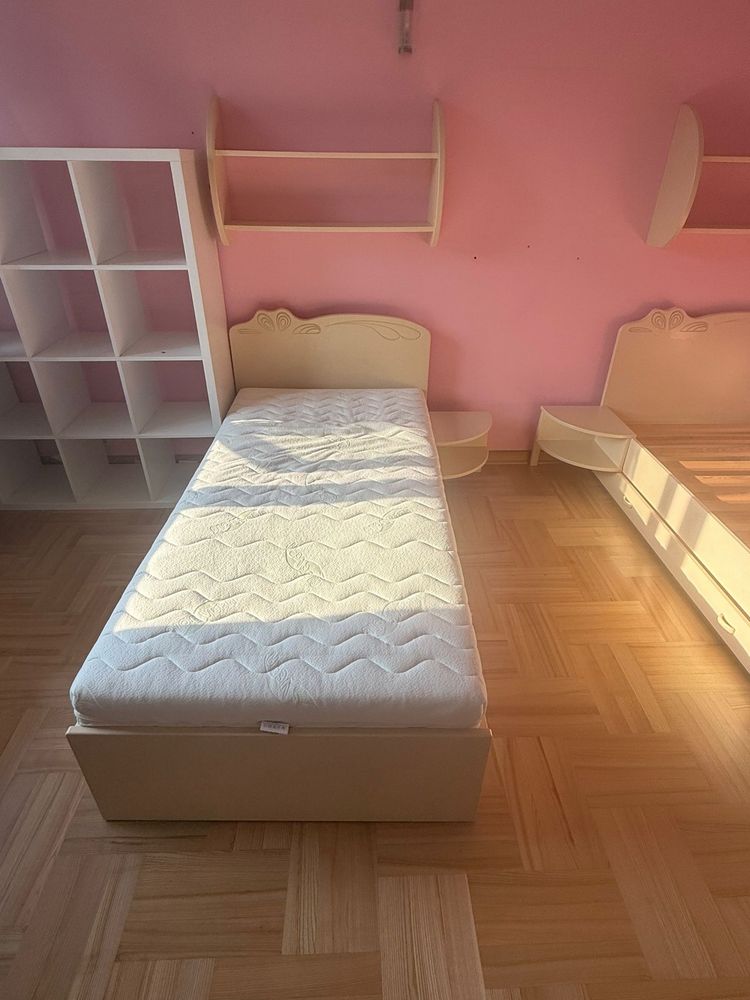 MEBLIK Zestaw mebli. Łóżko regał biurko szafa