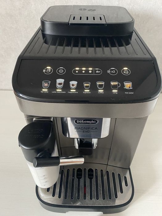 Кавомашина DeLonghi Magnifica EVO ECAM 290.81 НОВА є Вибір