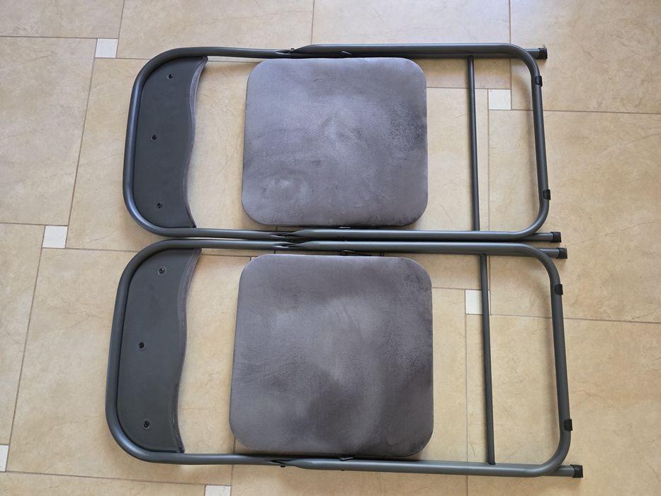 Стол обеденный + 2 стульчика складных