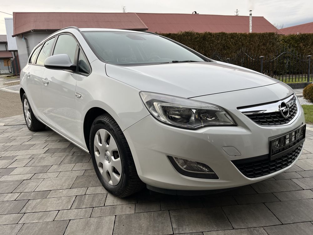 Opel Astra J 1.7cdti