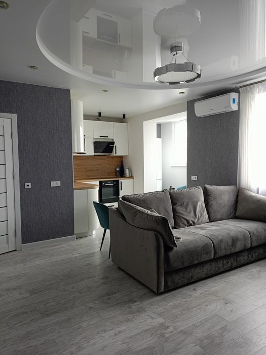 Продам 2х квартиру Жк Мира 4 метро Индустриальная