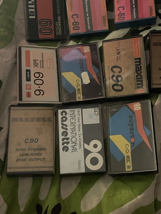 Zestaw dziesięciu kaset magnetofonowych do nagrywania