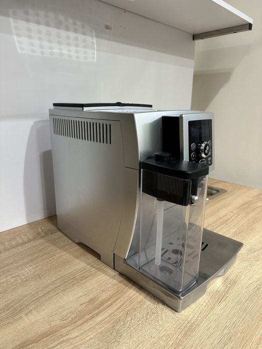 Кавомашина DeLonghi Cappuccino ECAM23