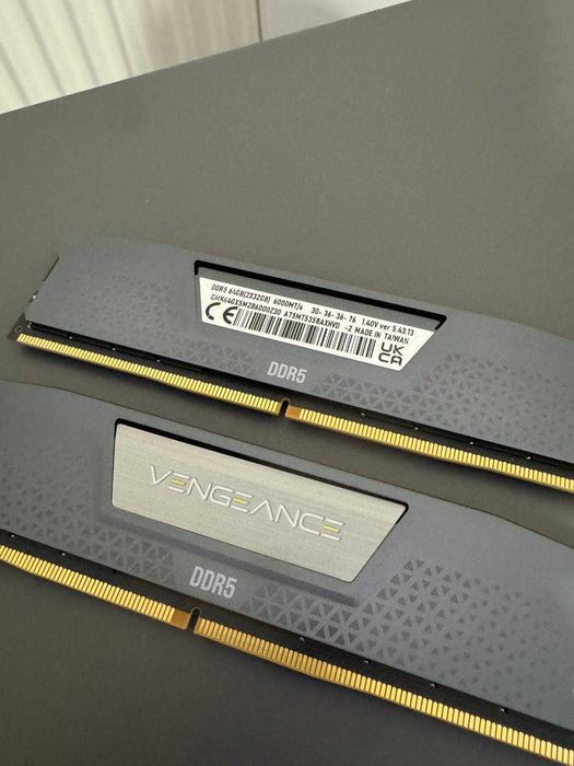 Pamięć RAM CORSAIR Vegneance DDR5 64GB (2x32GB) DDR5 6000MHz CL30