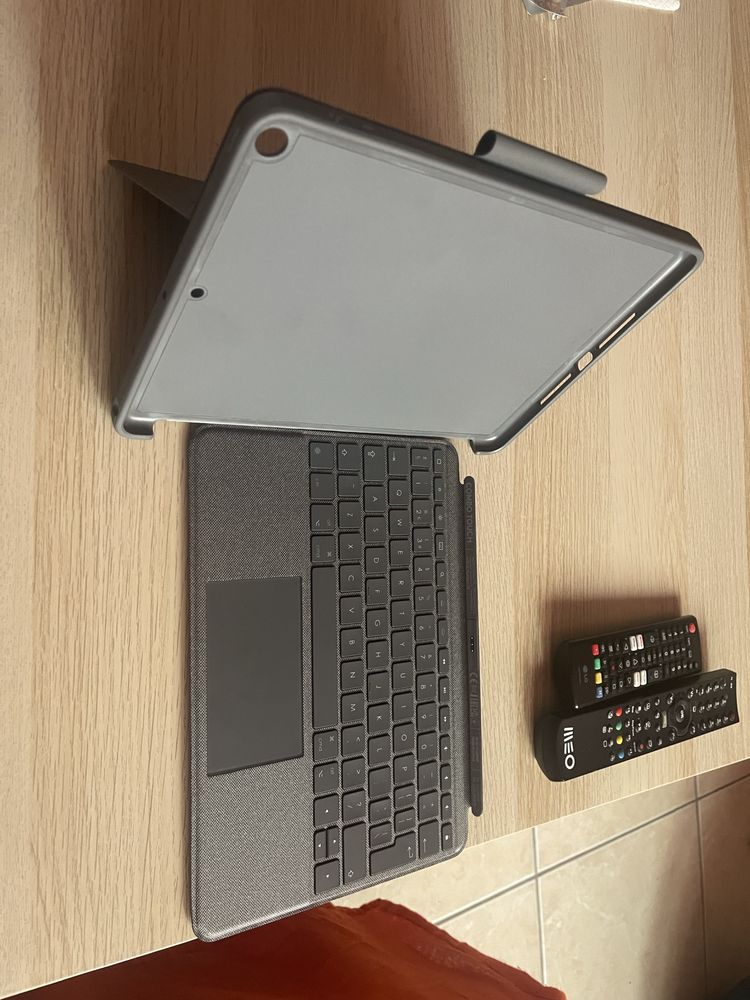 Combo touch Logitech  iPad 9th