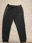 Штаны Nike tech fleece
size- S/M
500 грн