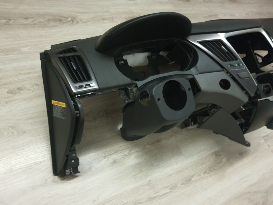 Торпедо Hyundai Sonata 2012 б/у