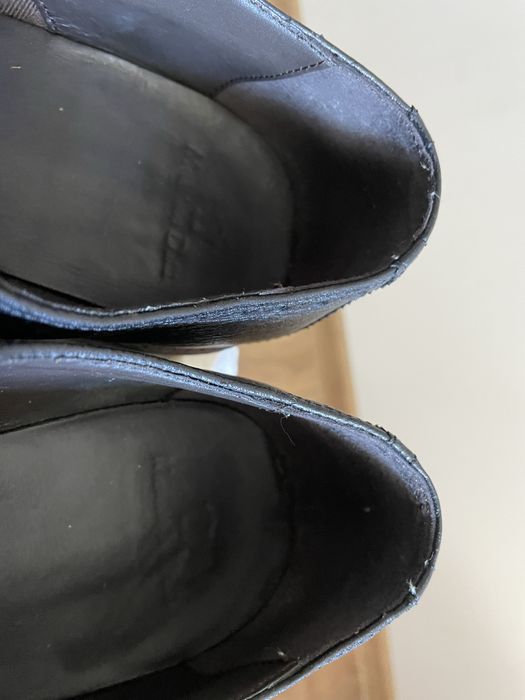 Czarne skórzane klasyczne butt Massimo Dutti 45 + woreczek