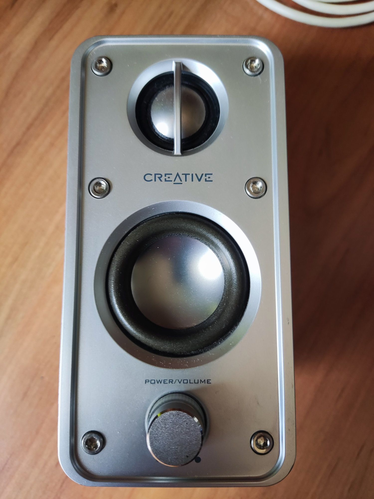 Creative GIGAWORKS HD50 , Białe