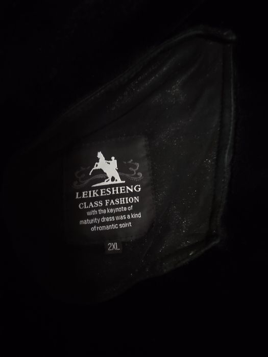 Дубленка жіноча у новому стані