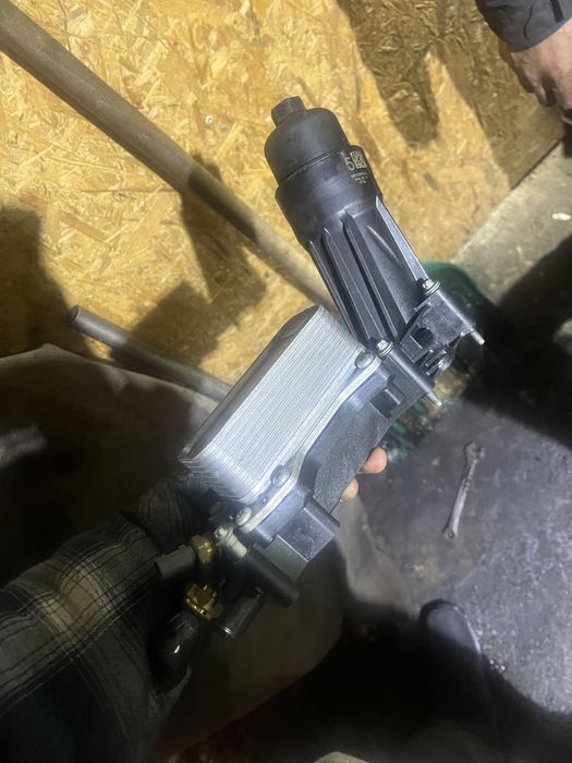 6790424411A3 Chrysler масляный радиатор jeep grand cherokee wk2