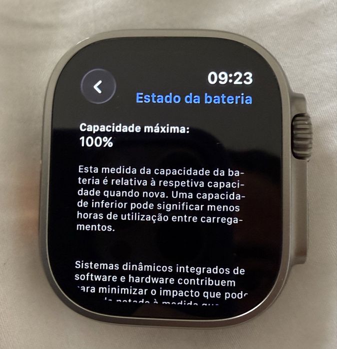 Apple Watch Ultra 2 GPS Cellular 49mm Titânio Natural