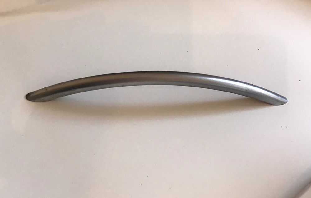 25 Puxadores Prateados Inspire 160mm (incl.parafusos)