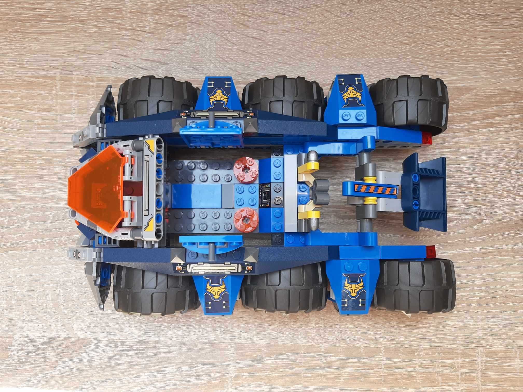 Lego Nexo Knights 70322- Pojazd Axla