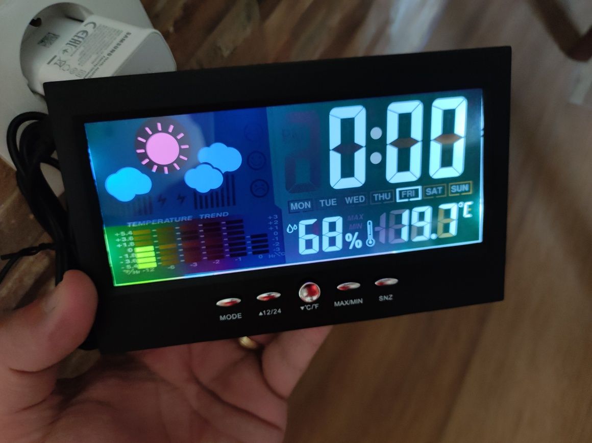 Relógio meteorologico ativado por voz novo