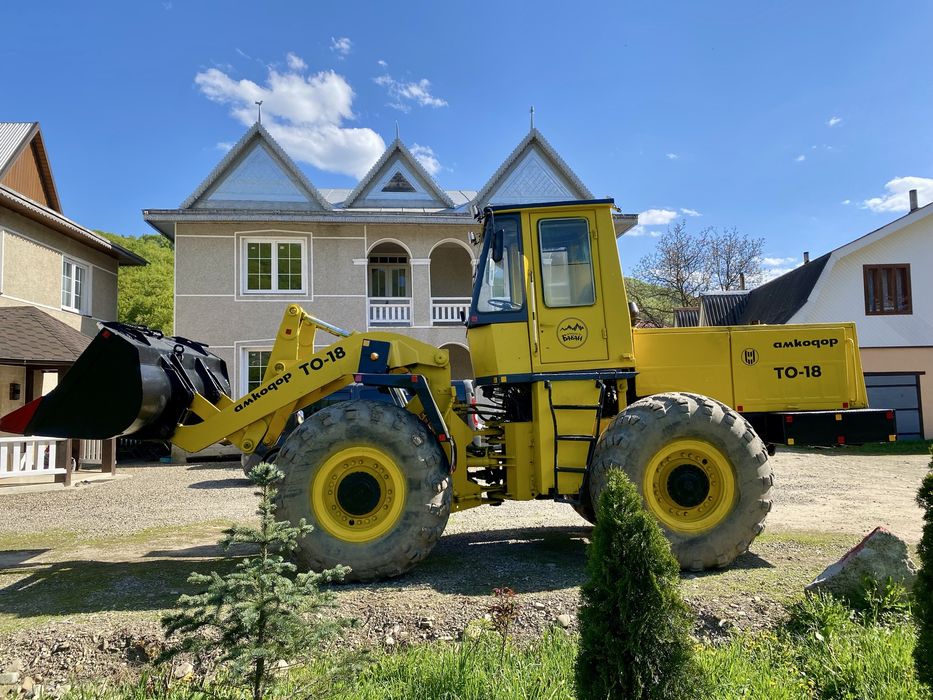 Амкадор ТО-18 навантажувач