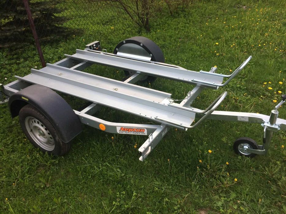 Przyczepa laweta Rydwan 4,5x2,2M. 2700DMC