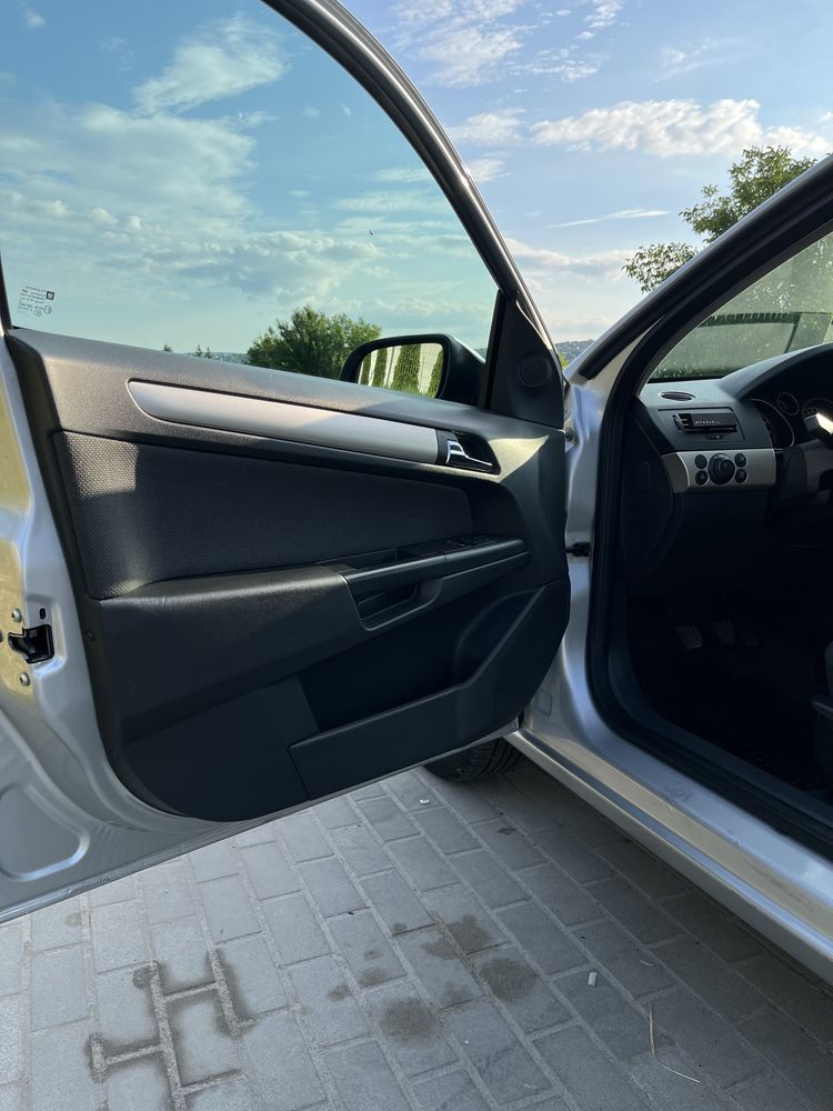 Opel Astra H 2007