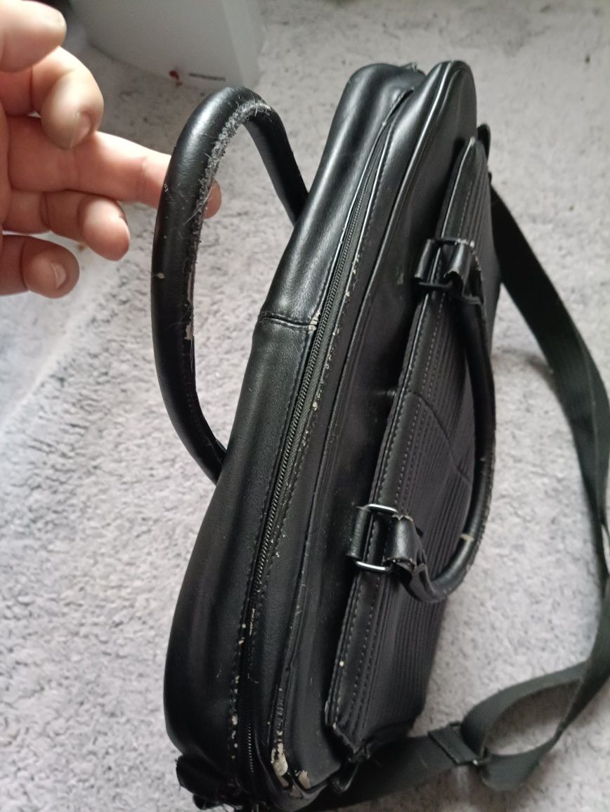 Torba na laptopa / aktówka firmy Reserved