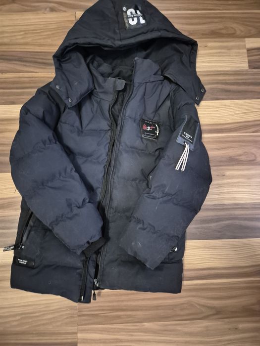 Kurtka zimowa dla chłopca granatowa