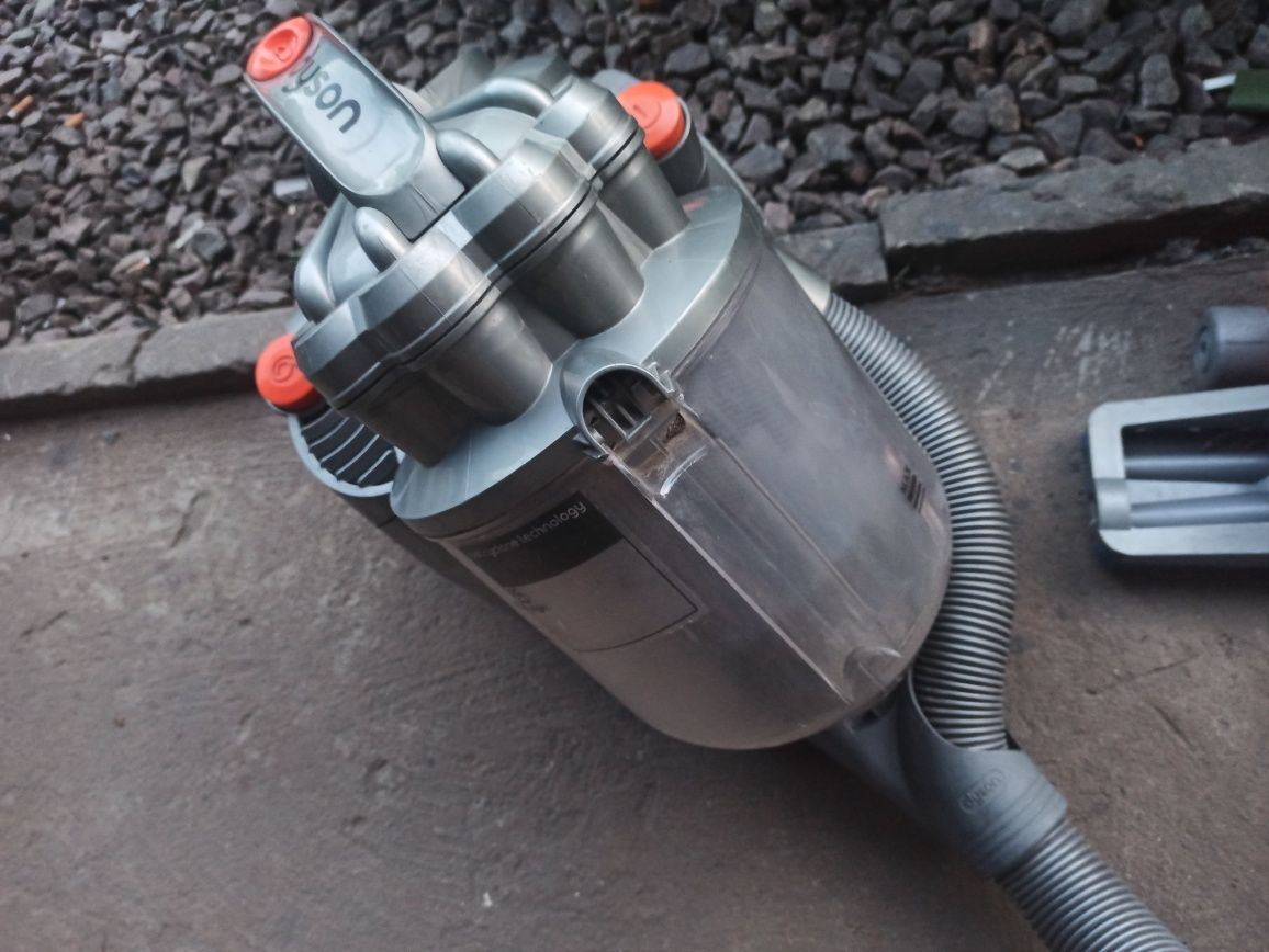 Dyson dc 08 1400w