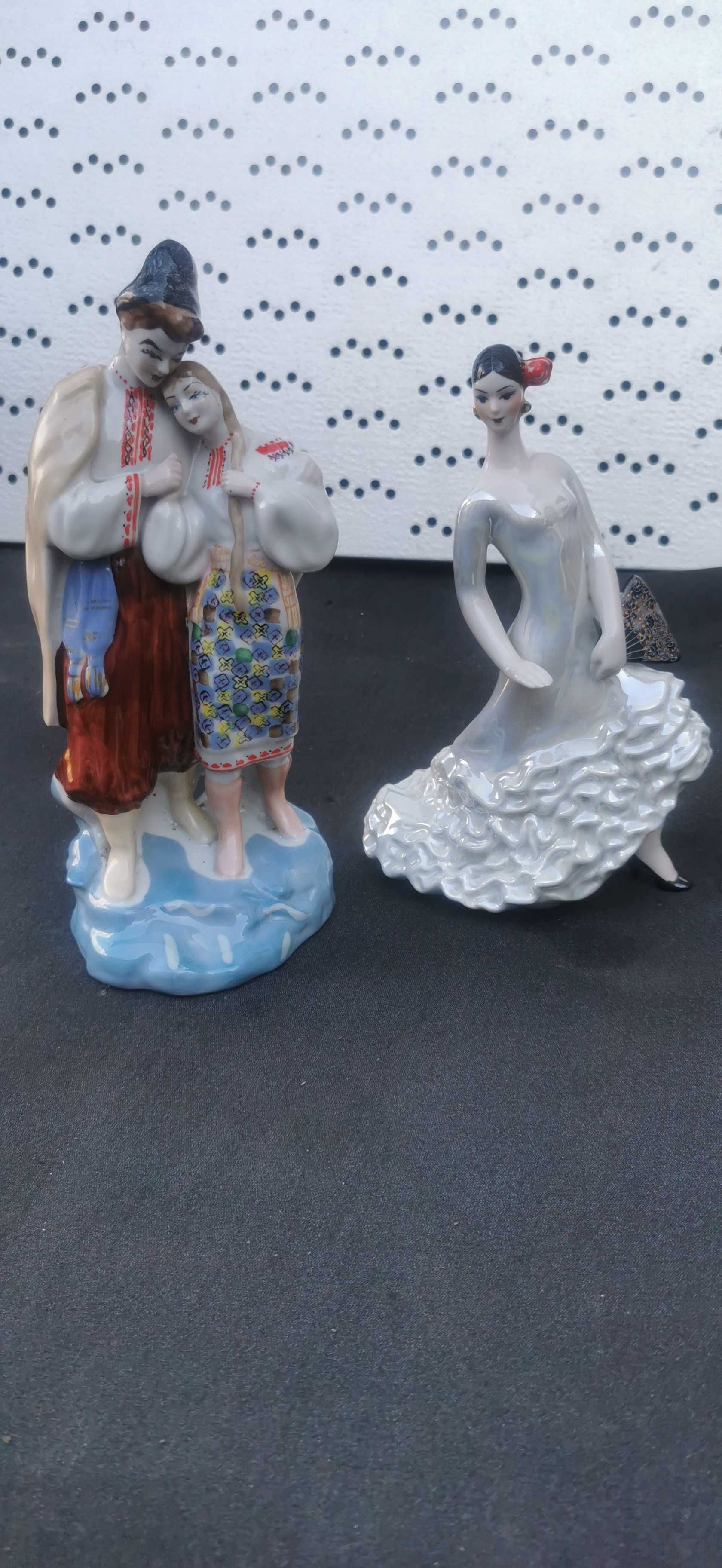Figurka Porcelanowa Tancerki i Pary w strojach ludowych. Cechowane