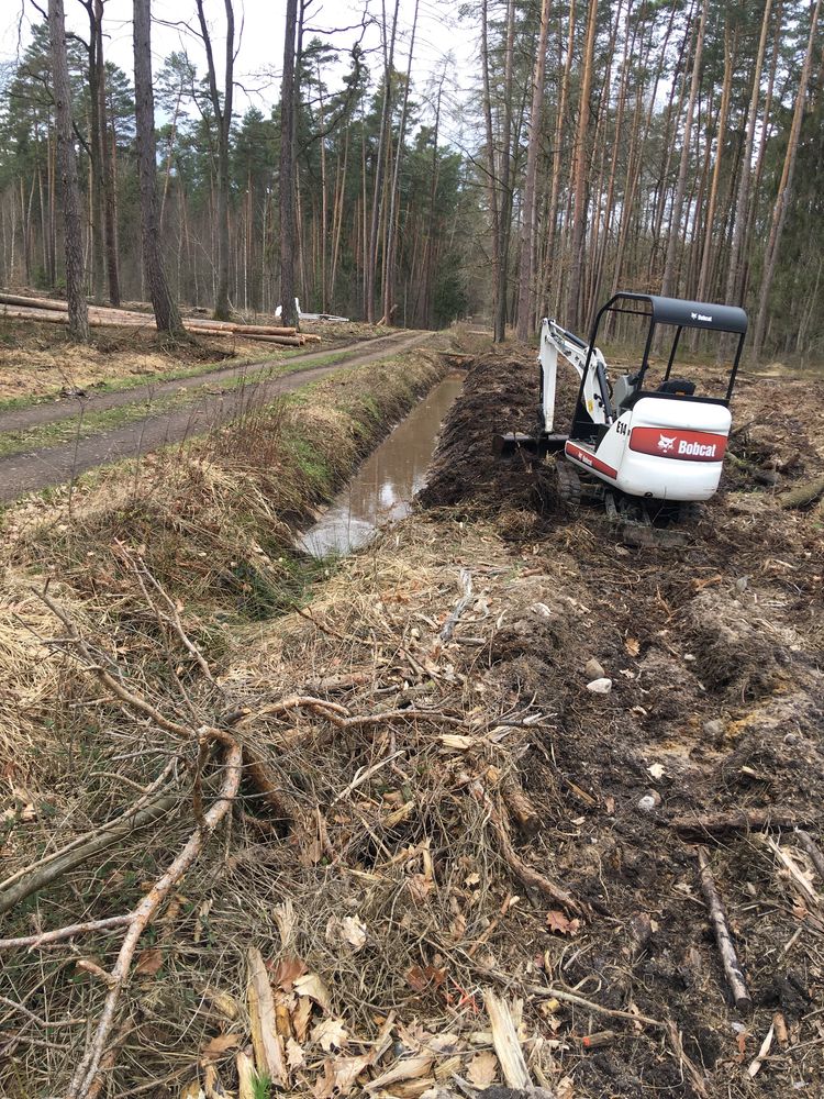 Autolaweta, Minikoparka Bobcat, kucie młotem hydraulicznym !