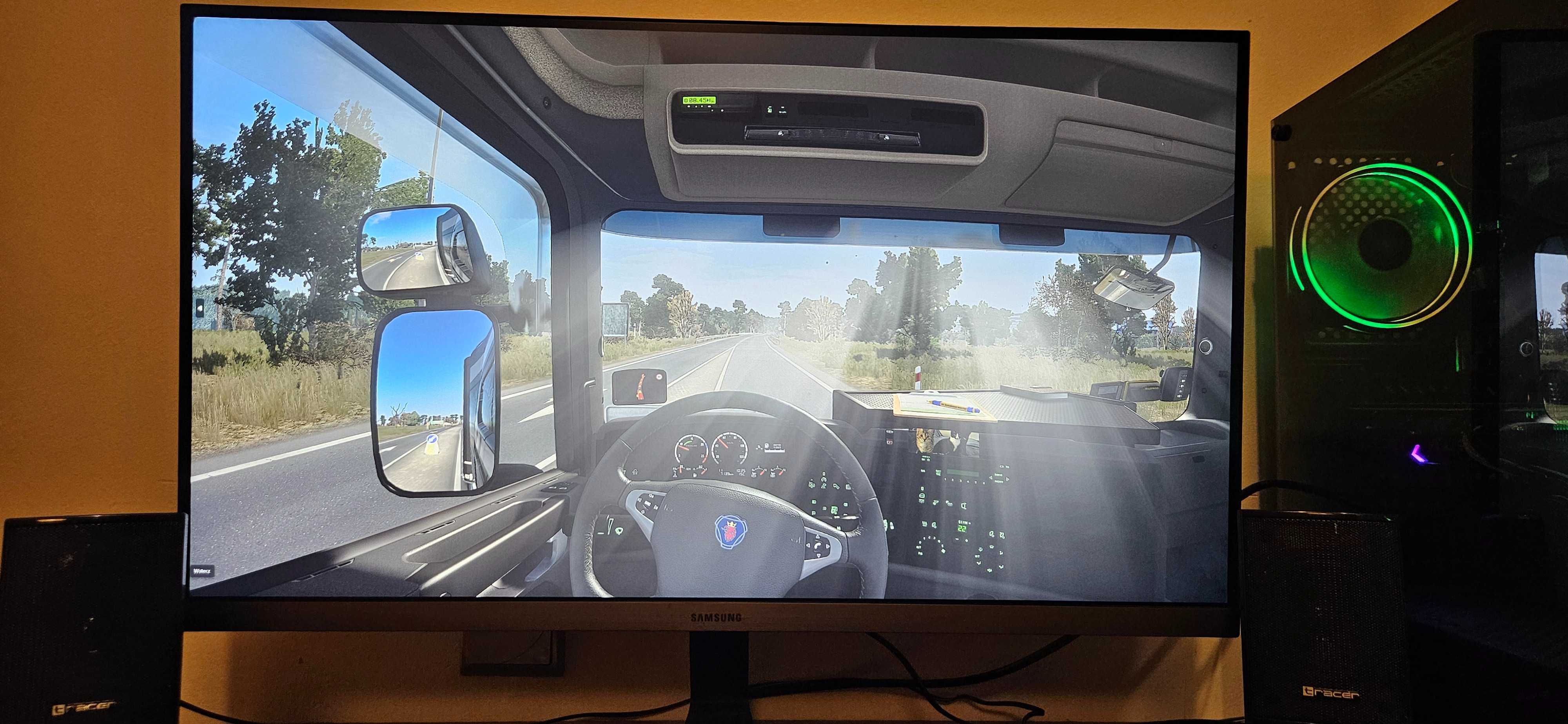 Zestaw komputerowy komputer stacjonarny monitor RTX 3060 Ryzen 7 5700G