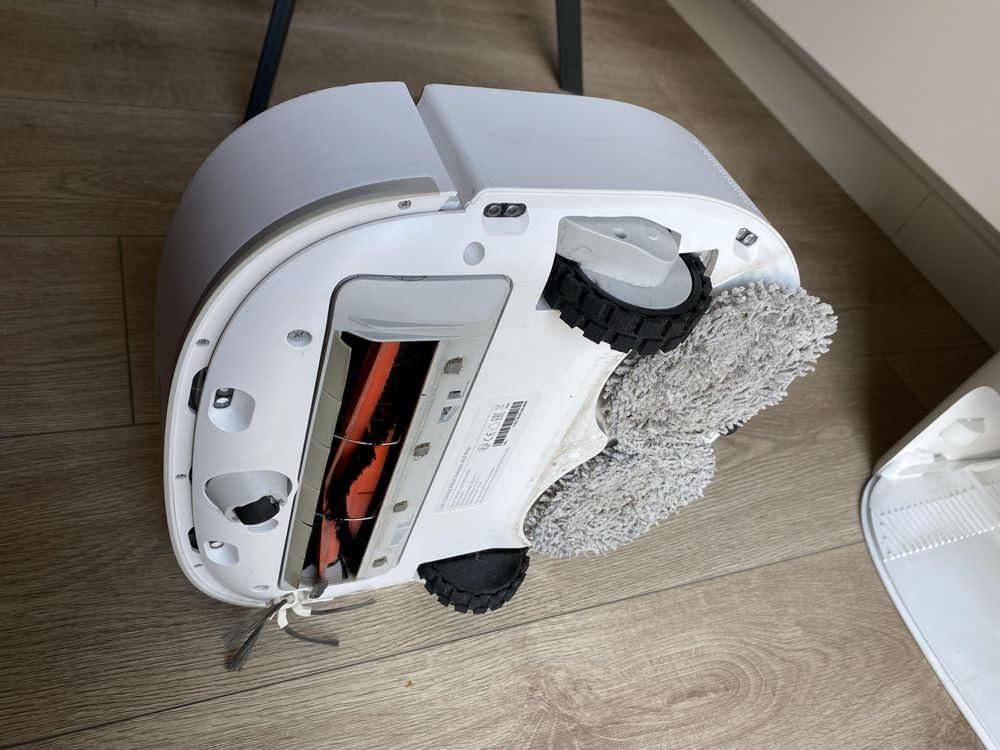 Robot sprzatajacy Dreame bot W10 stan bardzo dobry